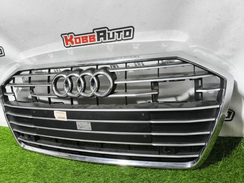 Решетка радиатора AUDI A6 C8