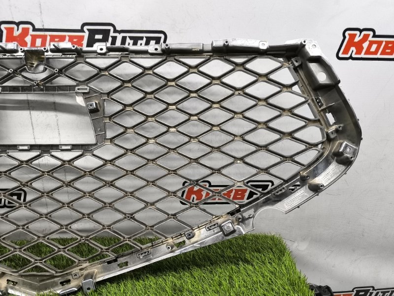 Решетка радиатора G90 2020-