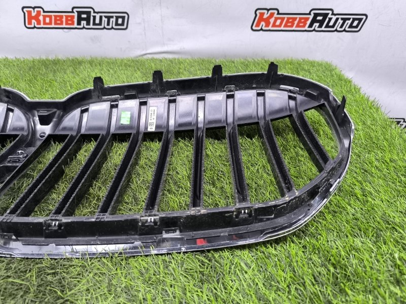 Решетка радиатора 7-Series G11