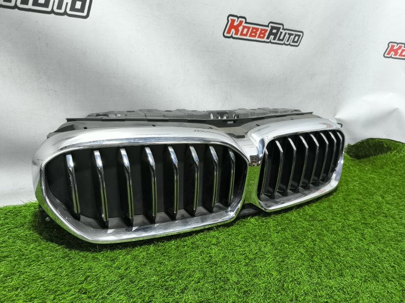 Решетка радиатора 7-Series G11