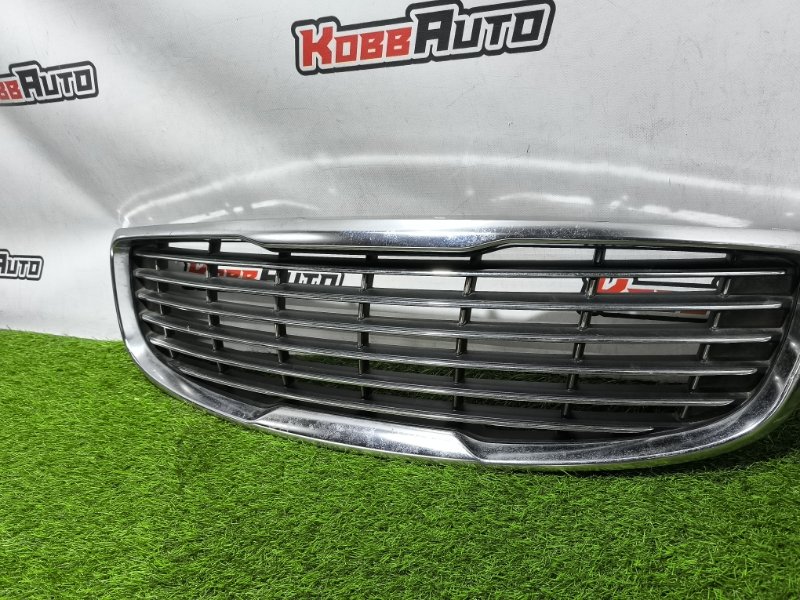 Решетка радиатора Kia Carnival