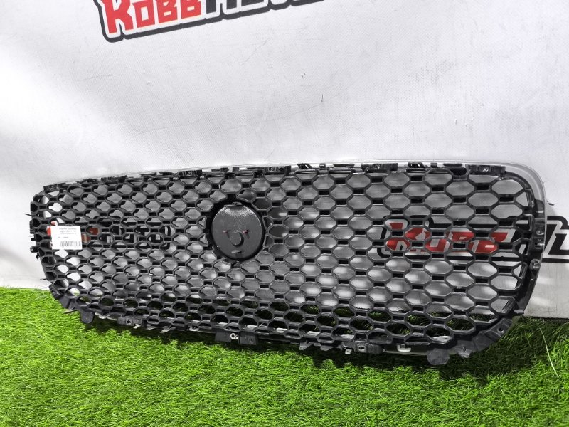 Решетка радиатора XE X760