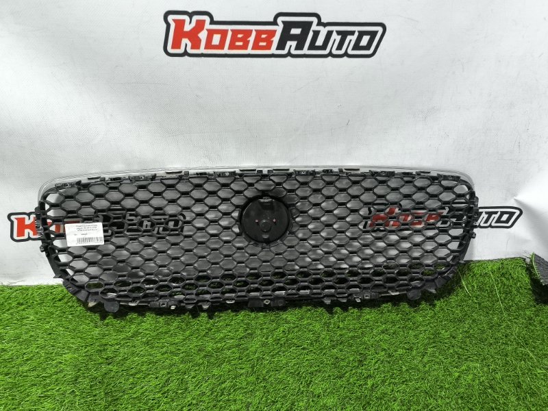 Решетка радиатора XE X760