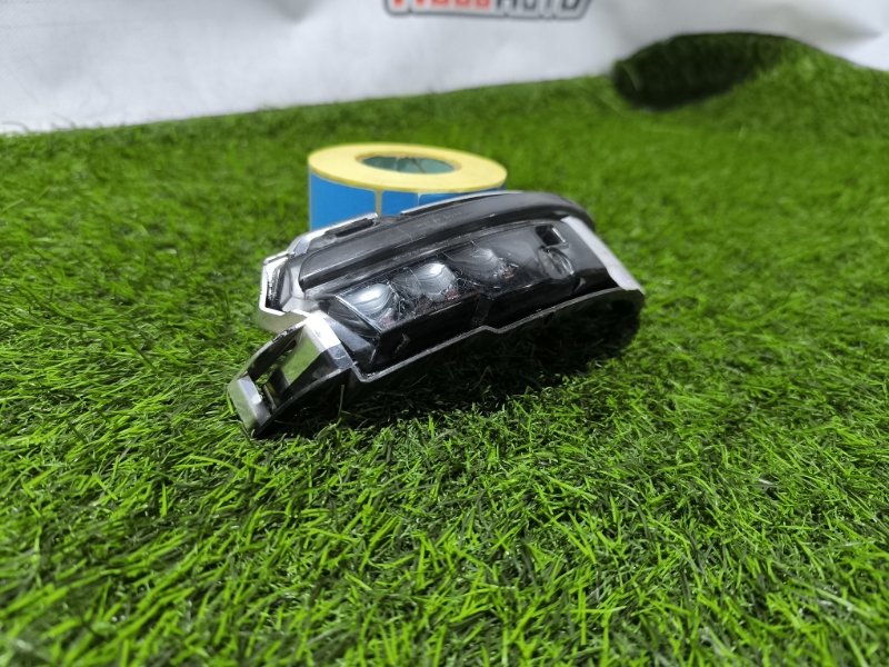 Поворотник правый Range Rover Evoque