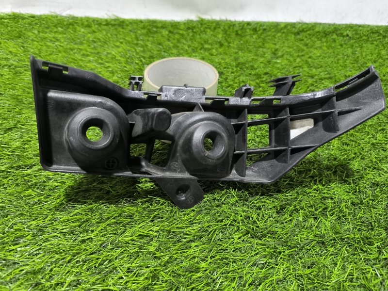 Кронштейн бампера задний левый GLA X156