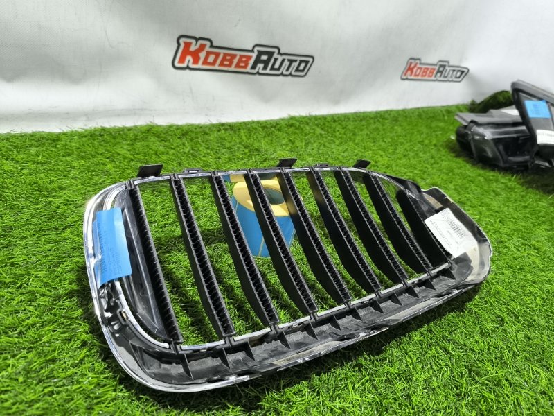 Решетка радиатора передняя левая 5-Series G30