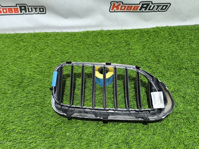Решетка радиатора передняя левая 5-Series G30