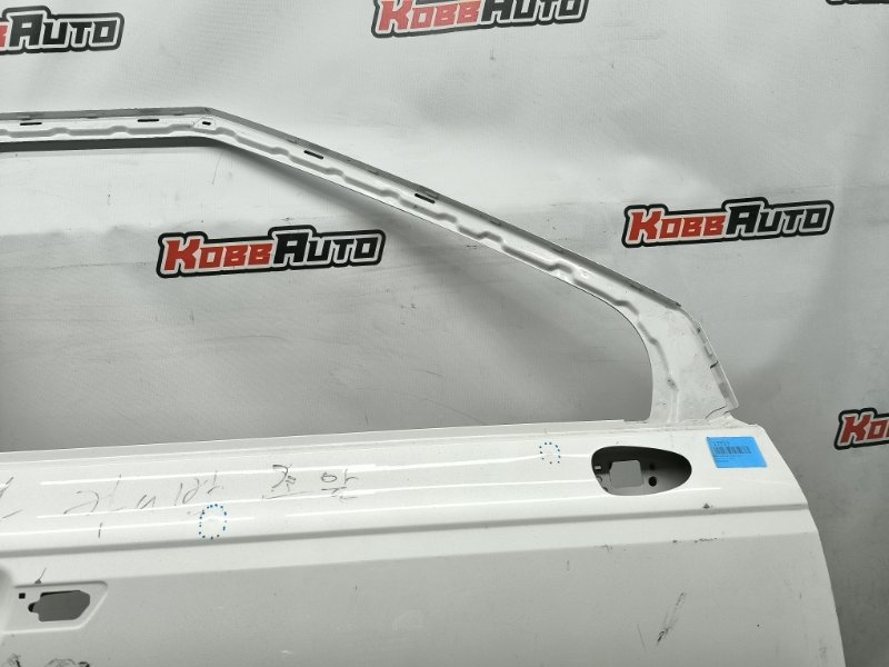 Дверь боковая передняя правая Kia Carnival 4