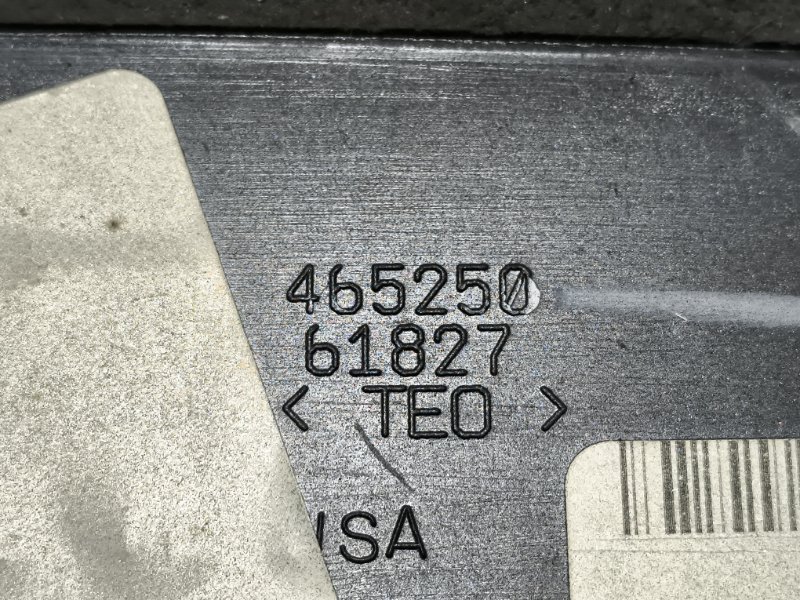 Молдинг крыла Jeep Grand Cherokee задн. лев. (б/у)