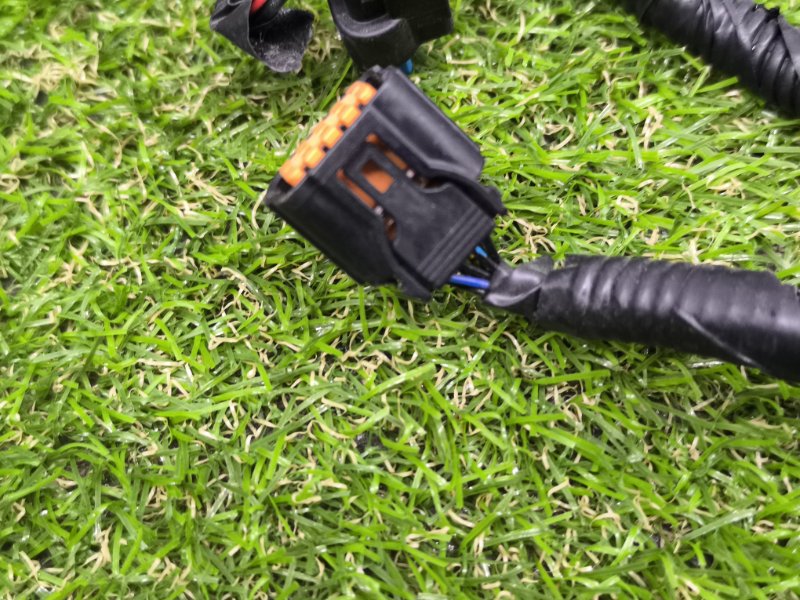 Проводка парктроников Hyundai Tucson 4 (б/у) Проводка парктроников Hyundai Tucson 4 (б/у)