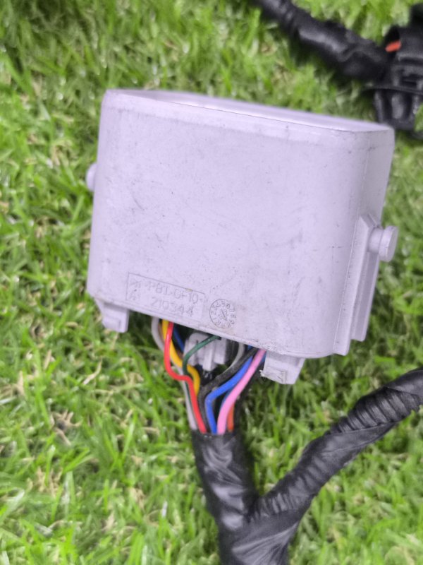 Проводка парктроников Hyundai Tucson 4 (б/у) Проводка парктроников Hyundai Tucson 4 (б/у)