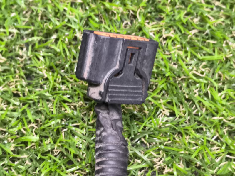 Проводка парктроников Kia Carnival (б/у) Проводка парктроников Kia Carnival (б/у)