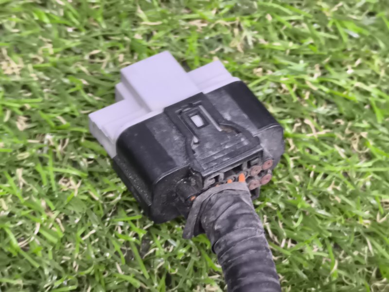 Проводка парктроников Kia Carnival (б/у) Проводка парктроников Kia Carnival (б/у)