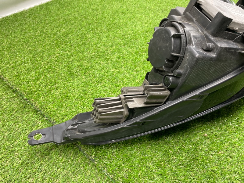 Фара LED Hyundai Elantra 7 лев. (б/у)