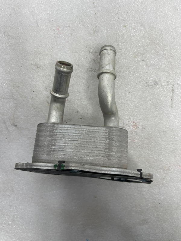 Радиатор масляный Chery Arrizo 8 1.6 23г (б/у)