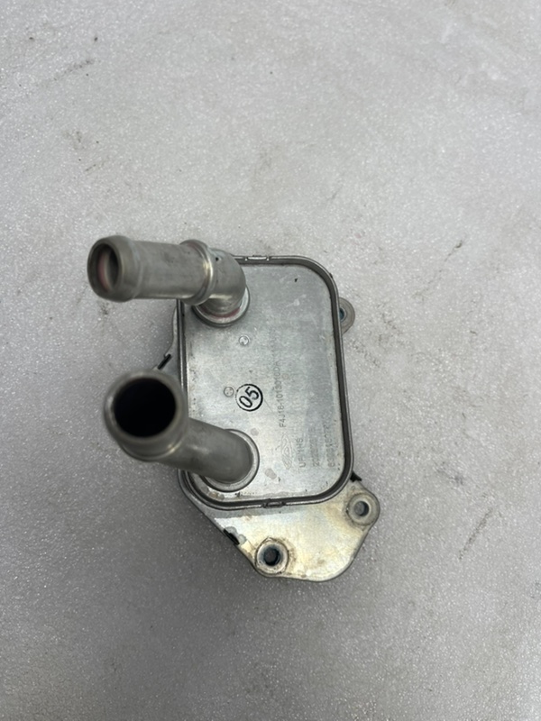 Радиатор масляный Chery Arrizo 8 1.6 23г (б/у)