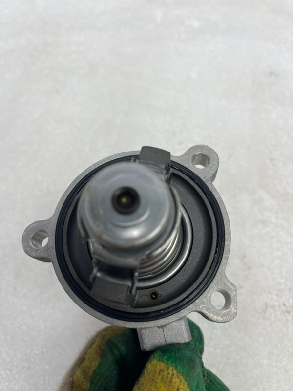 Термостат Chery Arrizo 8 1.6 23г (б/у) Термостат Chery Arrizo 8 1.6 23г (б/у)