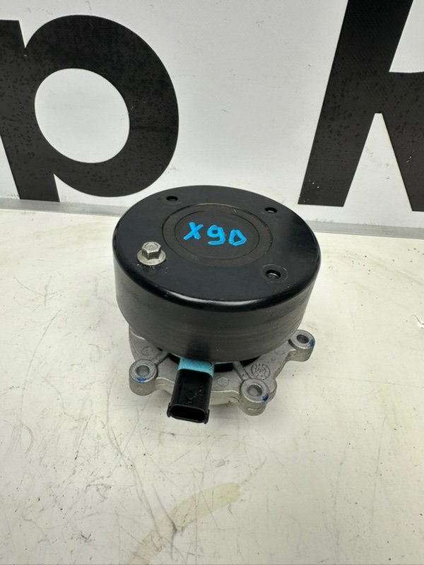 Помпа (насос водяной) Jetour X90 (б/у)