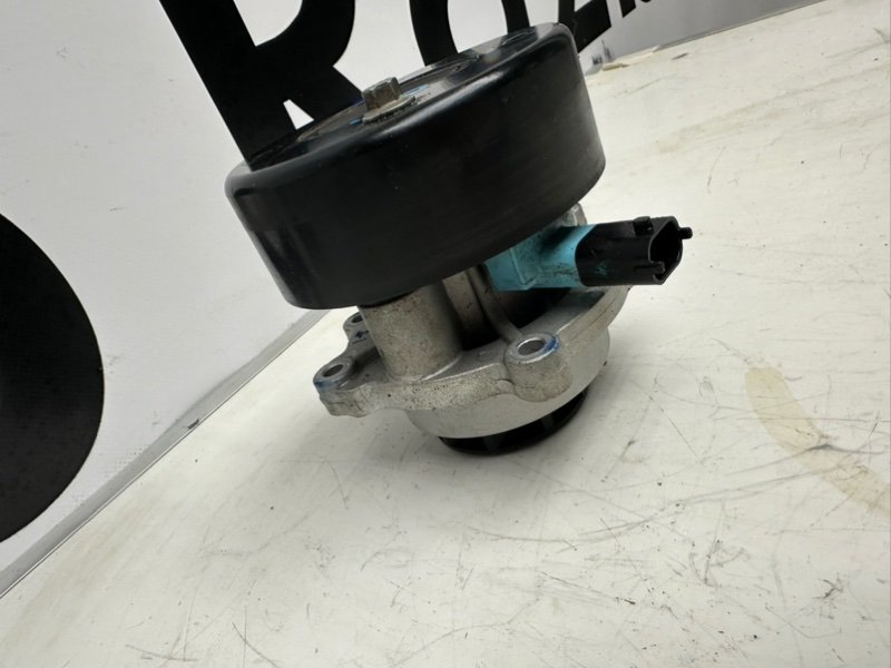 Помпа (насос водяной) Jetour X90 (б/у) Помпа (насос водяной) Jetour X90 (б/у)