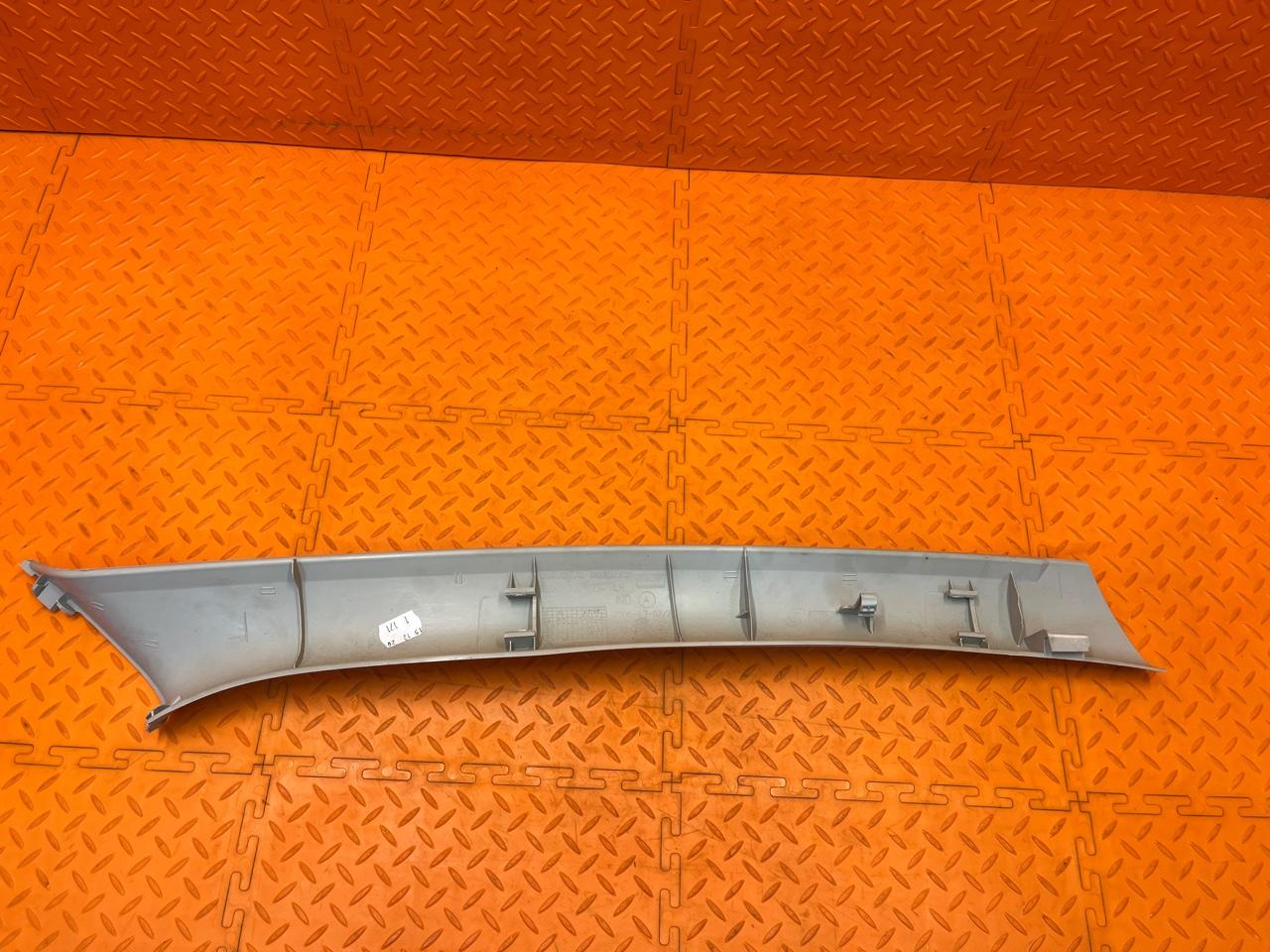 Обшивка стойки RENAULT Duster H79 F4RE410 2021 перед. лев. (б/у) Обшивка стойки RENAULT Duster H79 F4RE410 2021 перед. лев. (б/у)