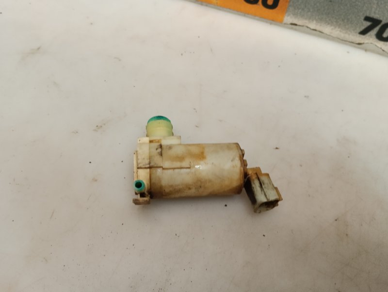 Насос омывателя Chery Fora A21 A21 2.0 2007 (б/у) Насос омывателя Chery Fora A21 A21 2.0 2007 (б/у)