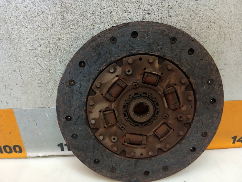 Диск сцепления Chery Tiggo T11 DB 1.8 2008 (б/у) Диск сцепления Chery Tiggo T11 DB 1.8 2008 (б/у)