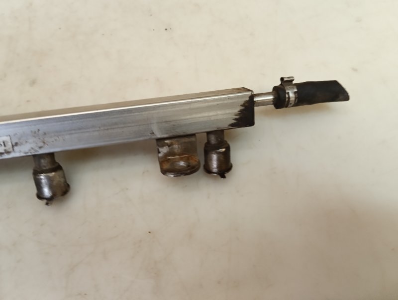 Рейка топливная (рампа) Chery Tiggo T11 DB 1.8 2008 (б/у) Рейка топливная (рампа) Chery Tiggo T11 DB 1.8 2008 (б/у)