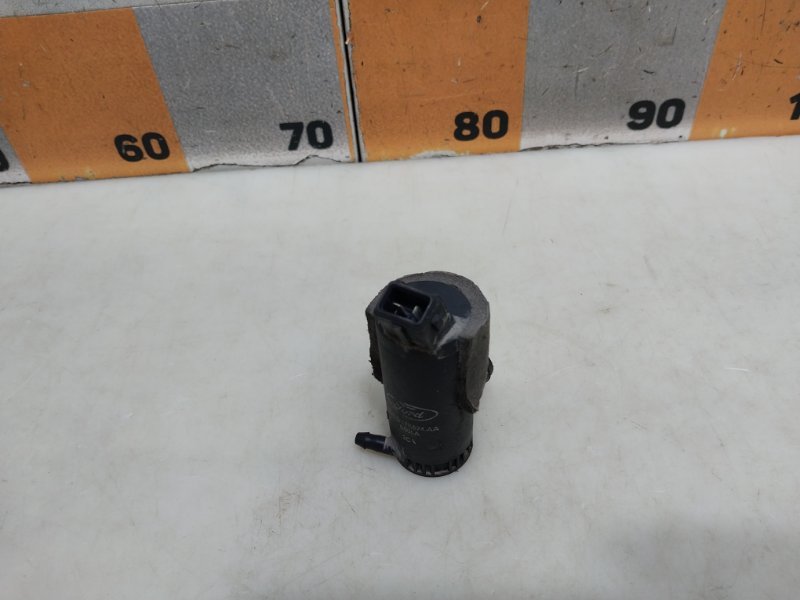 Насос омывателя Ford Focus 1 1.8 2003 (б/у)