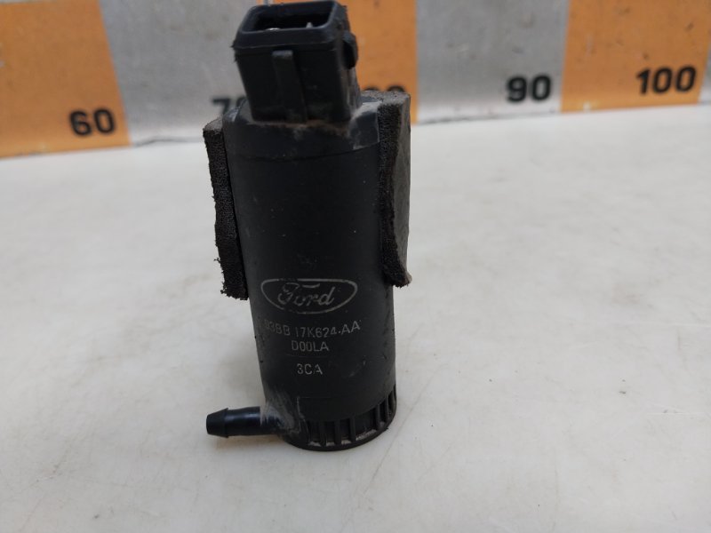 Насос омывателя Ford Focus 1 1.8 2003 (б/у)