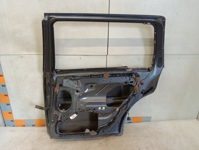 Дверь задняя правая Ford Mondeo 3 2.0 2002 (б/у) Дверь задняя правая Ford Mondeo 3 2.0 2002 (б/у)