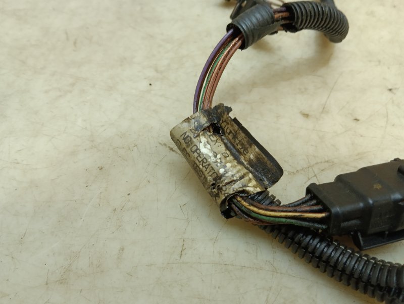 Проводка форсунок Renault Fluence 1.6 2011 (б/у) Проводка форсунок Renault Fluence 1.6 2011 (б/у)