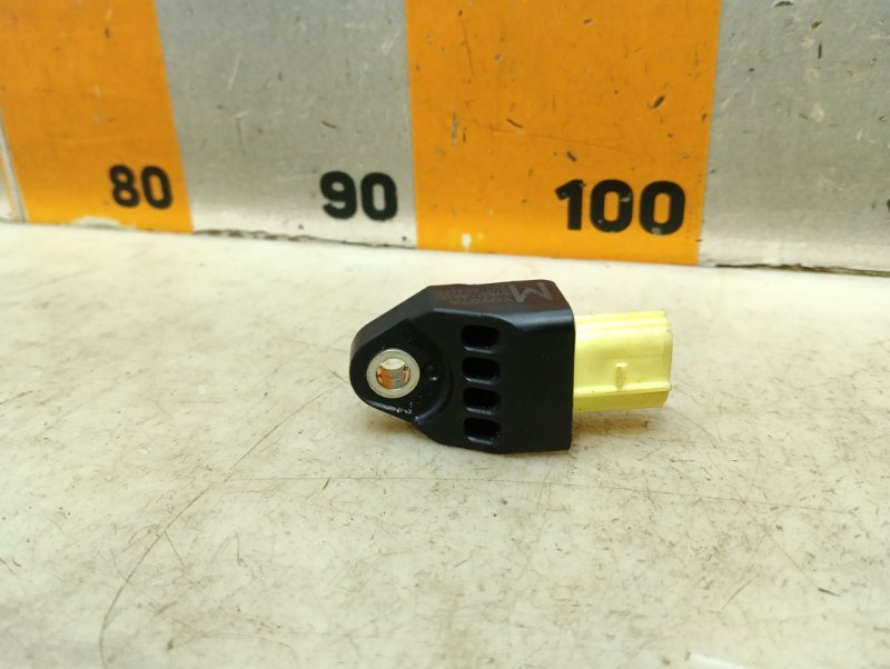 Датчик AIR BAG Toyota RAV4 XA30 2.4 2008 (б/у)