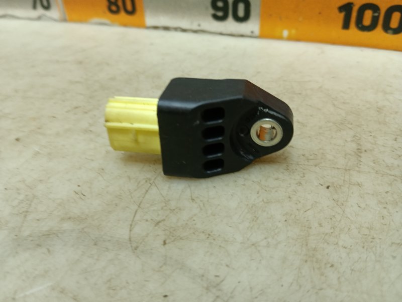 Датчик AIR BAG Toyota RAV4 XA30 2.4 2008 (б/у)