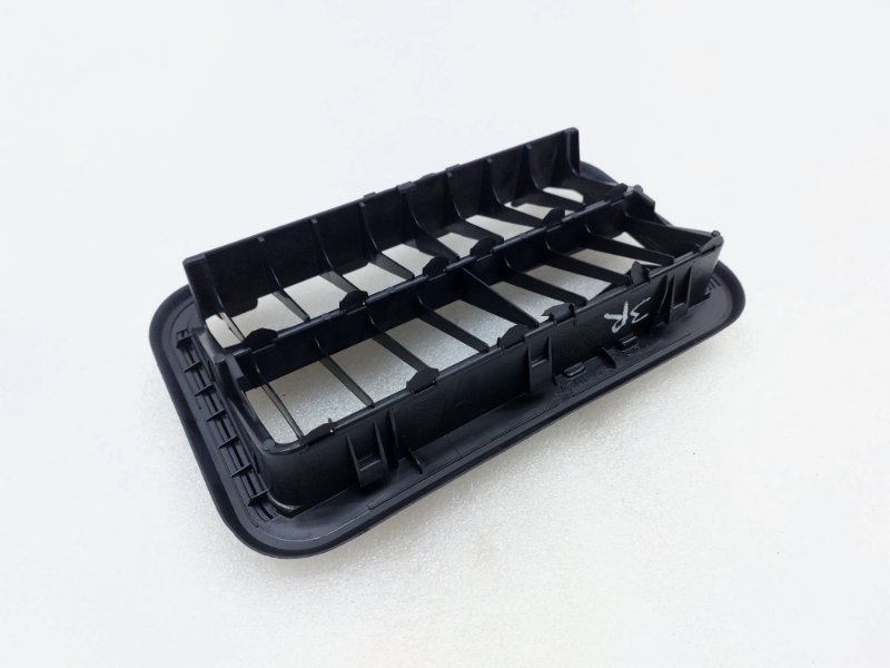 Решетка вентиляционная Lexus RX300 AL20 8ARFTS 2017 задн. прав. (б/у)