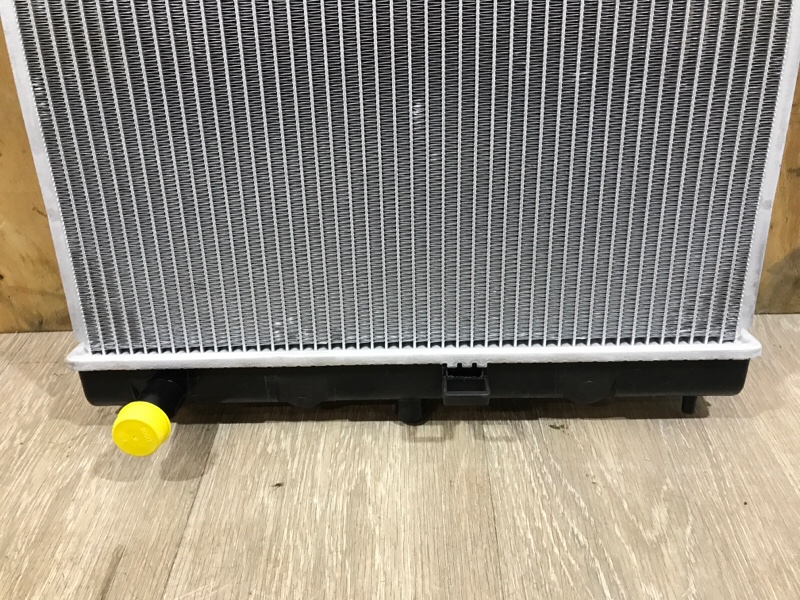 Радиатор охлаждения Nissan/Renault Note/Micra/Clio/Modus 02