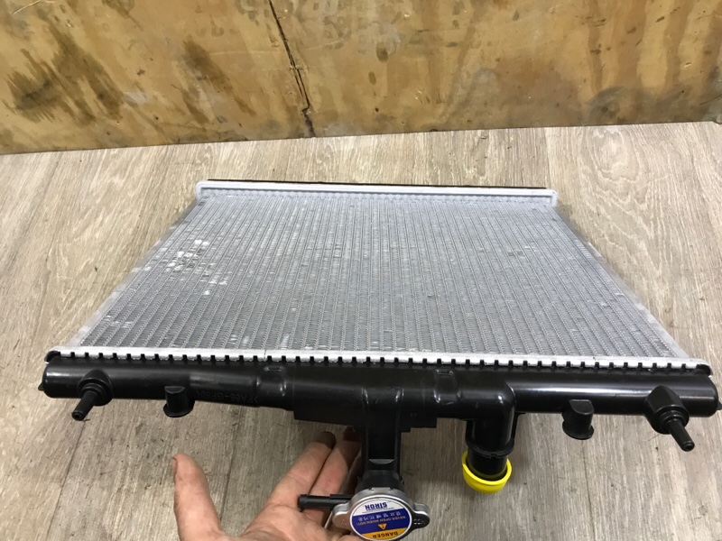 Радиатор охлаждения Nissan/Renault Note/Micra/Clio/Modus 02