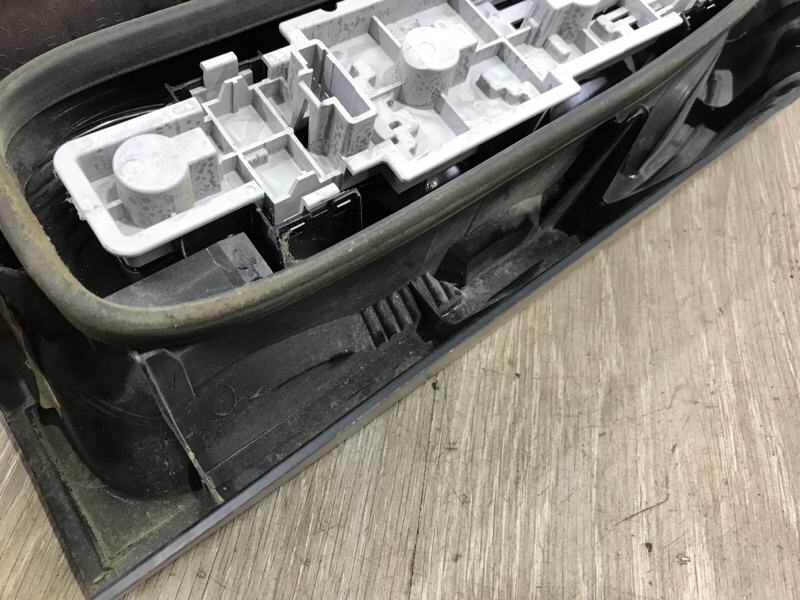 Фонарь Renault Master 2.5DCI 2010 прав. (б/у)