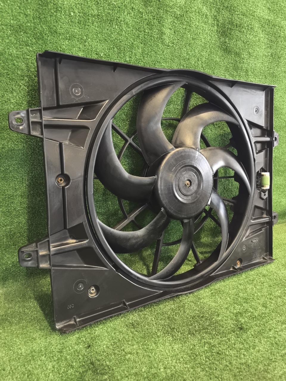 Диффузор с вентилятором CHERY TIGGO 7 Pro SQRE4T15C 2022 (б/у)