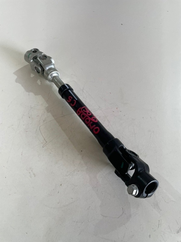 Рулевой карданчик OMODA C5 SQRF4J16 (б/у) Рулевой карданчик OMODA C5 SQRF4J16 (б/у)