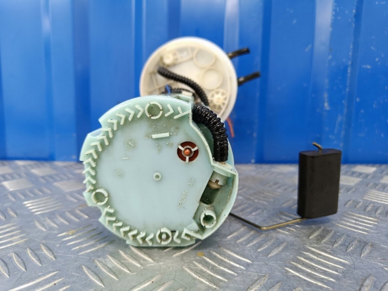 Топливный насос Chery Tiggo T11 1.6 SQRE4G16 2013 (б/у) Топливный насос Chery Tiggo T11 1.6 SQRE4G16 2013 (б/у)