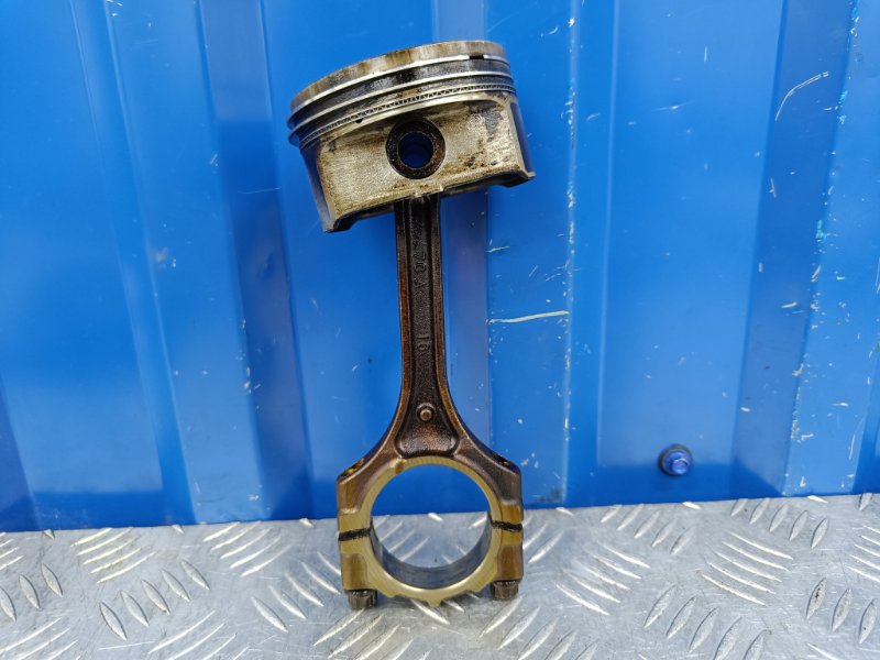 Поршень с шатуном Kia Cerato LD 1.6 G4FC 2007 (б/у)