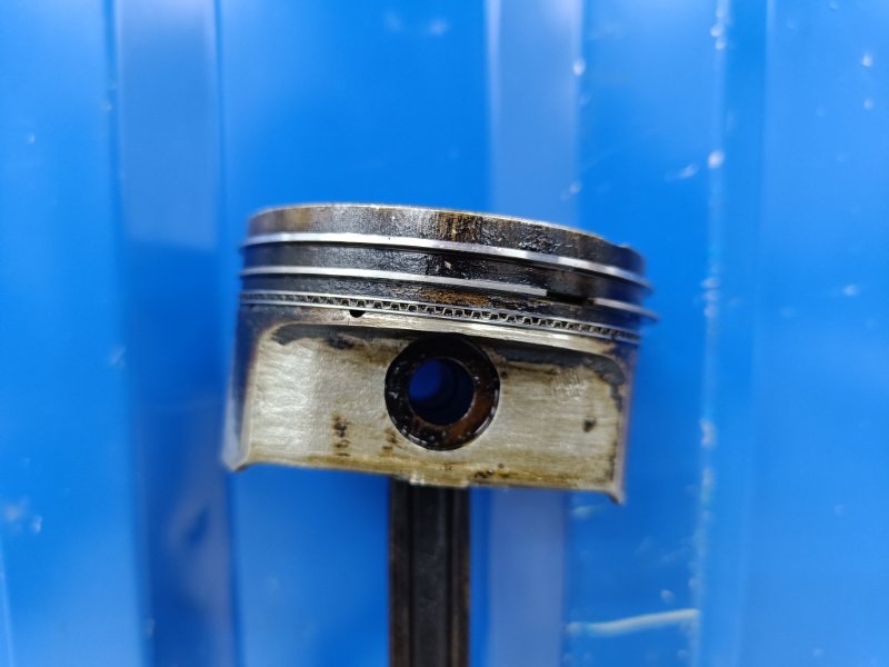 Поршень с шатуном Kia Cerato LD 1.6 G4FC 2007 (б/у)