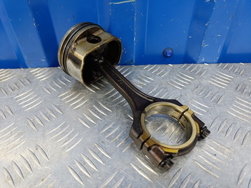 Поршень с шатуном Kia Cerato LD 1.6 G4FC 2007 (б/у)