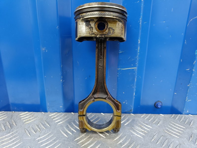 Поршень с шатуном Kia Cerato LD 1.6 G4FC 2007 (б/у)