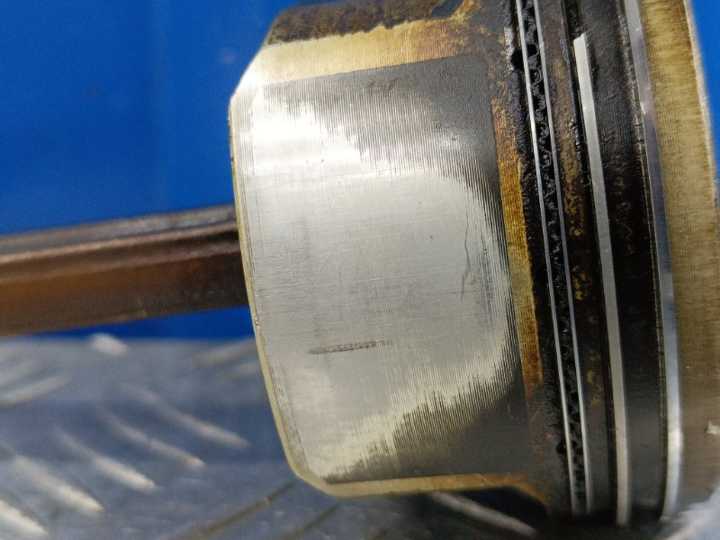 Поршень с шатуном Kia Cerato LD 1.6 G4FC 2007 (б/у) Поршень с шатуном Kia Cerato LD 1.6 G4FC 2007 (б/у)