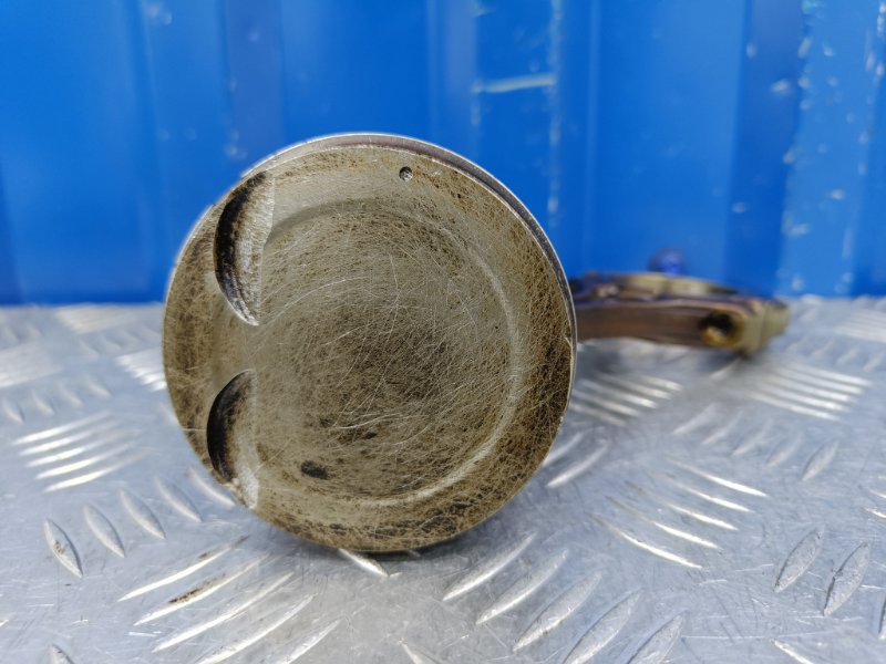 Поршень с шатуном Kia Cerato LD 1.6 G4FC 2007 (б/у) Поршень с шатуном Kia Cerato LD 1.6 G4FC 2007 (б/у)