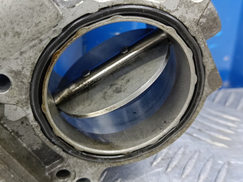 Заслонка дроссельная Hyundai Santa Fe CM 2.2 D4EB 2010 (б/у) Заслонка дроссельная Hyundai Santa Fe CM 2.2 D4EB 2010 (б/у)