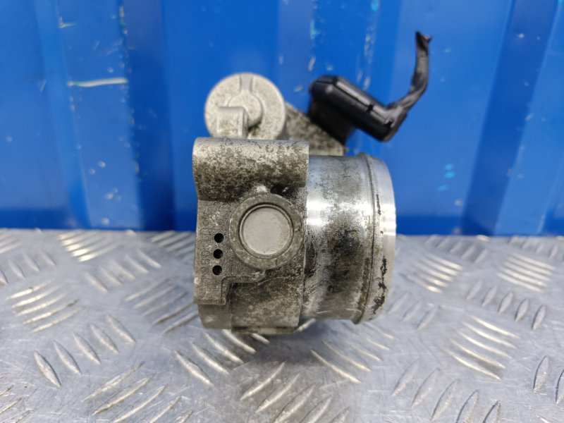 Заслонка дроссельная Hyundai Santa Fe CM 2.2 D4EB 2010 (б/у) Заслонка дроссельная Hyundai Santa Fe CM 2.2 D4EB 2010 (б/у)