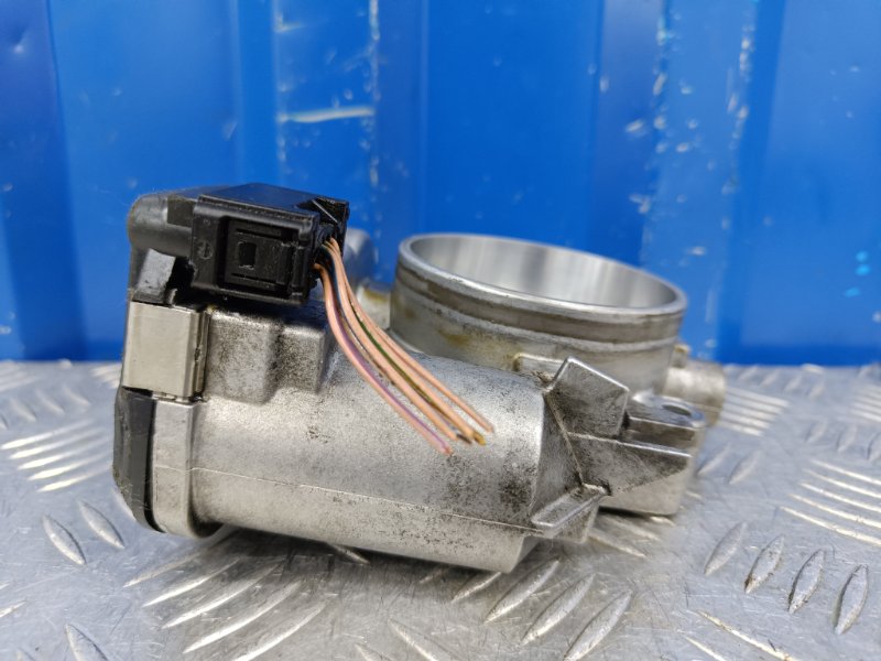 Заслонка дроссельная Mercedes-Benz M-Class W164 3.5 M272.967 2008 (б/у) Заслонка дроссельная Mercedes-Benz M-Class W164 3.5 M272.967 2008 (б/у)