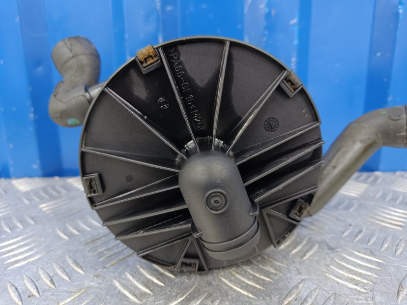 Насос продувки катализаторов Mercedes-Benz M-Class W164 3.5 M272.967 2008 (б/у) Насос продувки катализаторов Mercedes-Benz M-Class W164 3.5 M272.967 2008 (б/у)